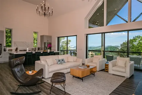 11 Milkweed Trail Glenville NC 28736