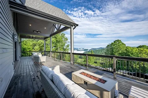 11 Milkweed Trail Glenville NC 28736