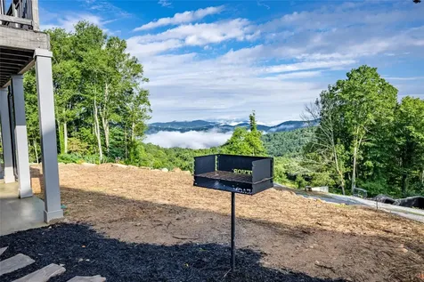 11 Milkweed Trail Glenville NC 28736