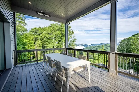 11 Milkweed Trail Glenville NC 28736