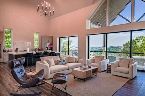 11 Milkweed Trail Glenville NC 28736