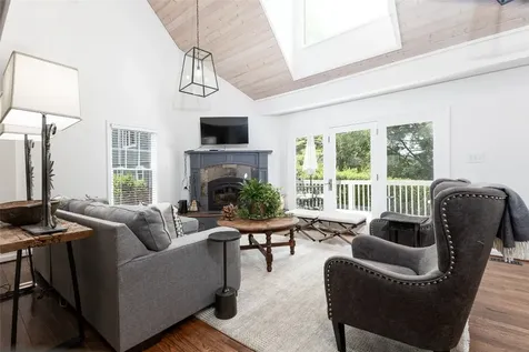 62 Admirals Point Glenville NC 28736