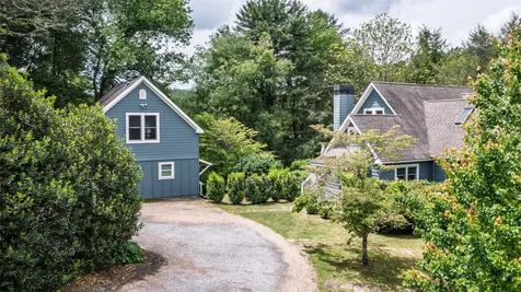 62 Admirals Point Glenville NC 28736