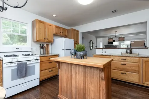 62 Admirals Point Glenville NC 28736