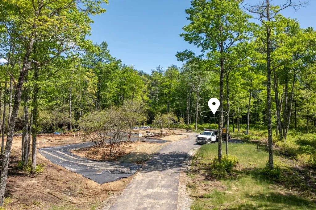 W5 Watersound Trail Glenville NC 28736