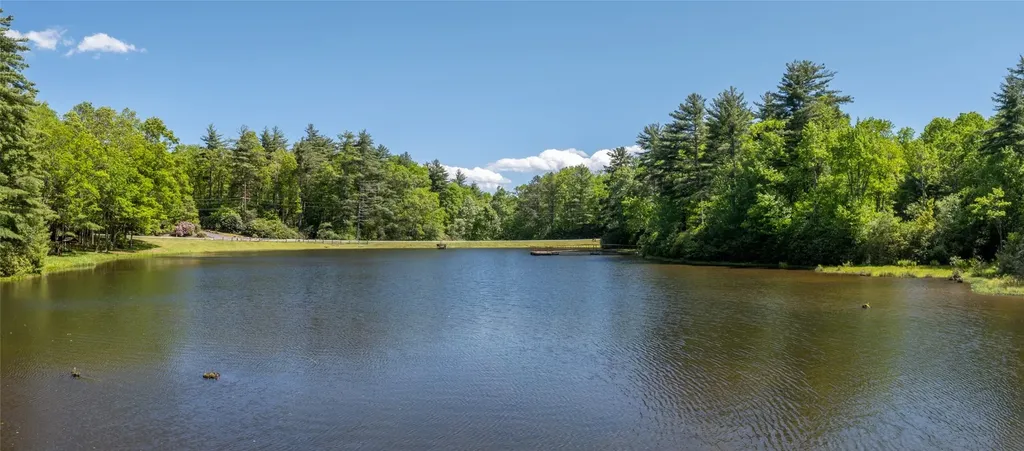 W5 Watersound Trail Glenville NC 28736