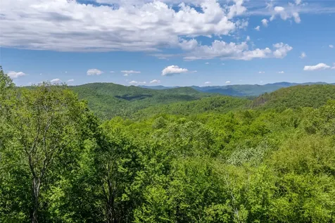 D49 Springwater Road Glenville NC 28736