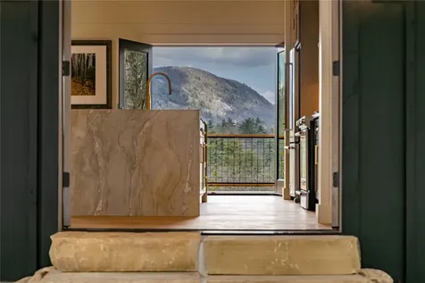 531 Hedden Lane Highlands NC 28741