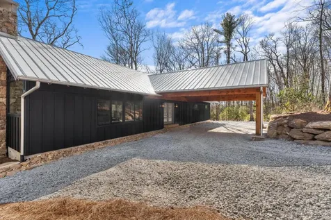 531 Hedden Lane Highlands NC 28741