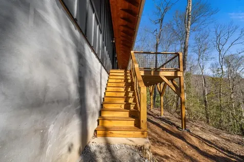 531 Hedden Lane Highlands NC 28741