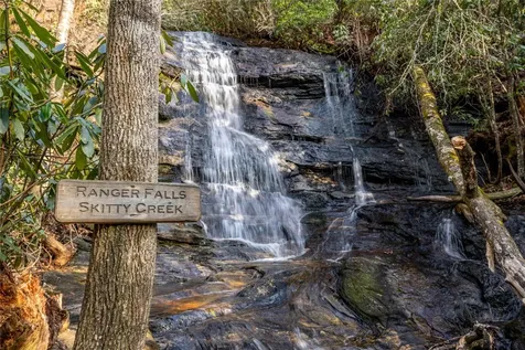 531 Hedden Lane Highlands NC 28741