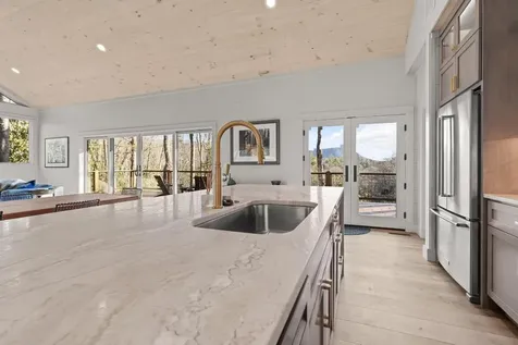 531 Hedden Lane Highlands NC 28741