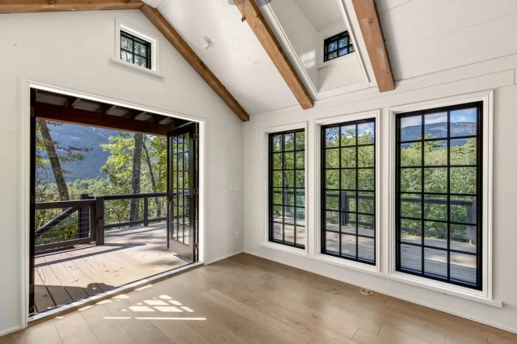 261 Rock Face Trail Highlands NC 28741