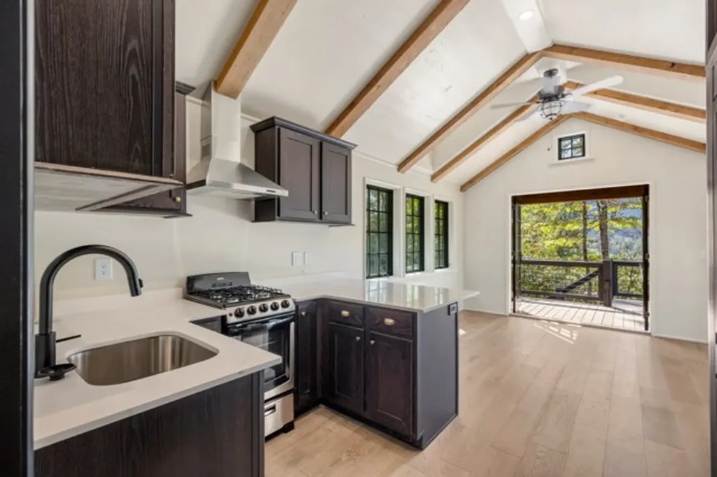 261 Rock Face Trail Highlands NC 28741