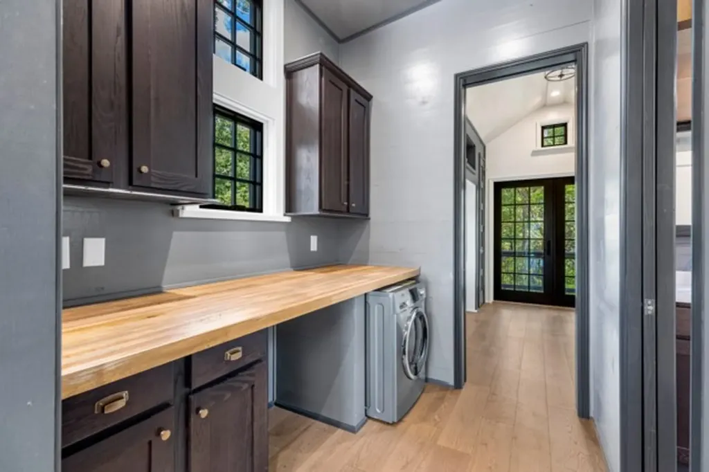 261 Rock Face Trail Highlands NC 28741