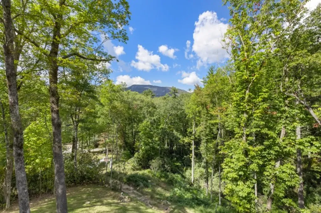 261 Rock Face Trail Highlands NC 28741
