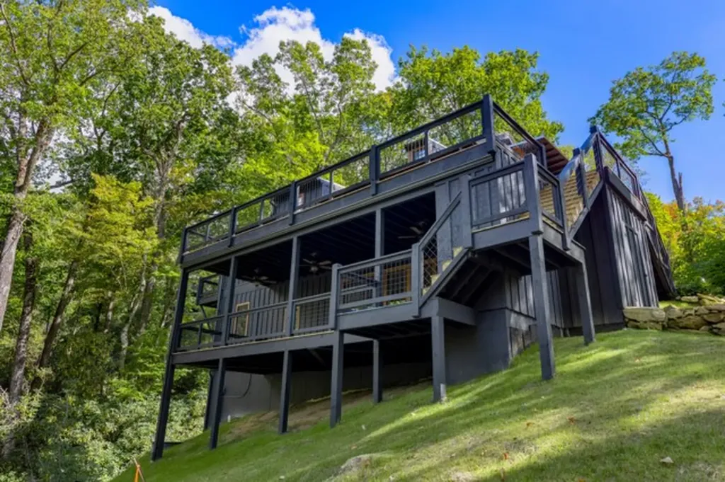 261 Rock Face Trail Highlands NC 28741