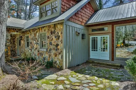 21 Mountain Laurel Drive Highlands NC 28741