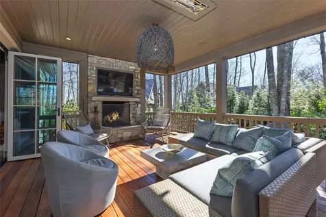 32 Bowline Court Cashiers NC 28717