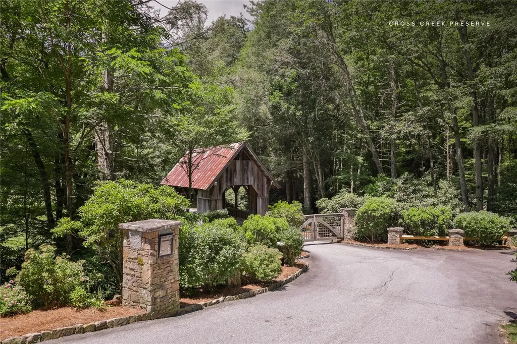 364 Cross Creek Trail Cullowhee NC 28723