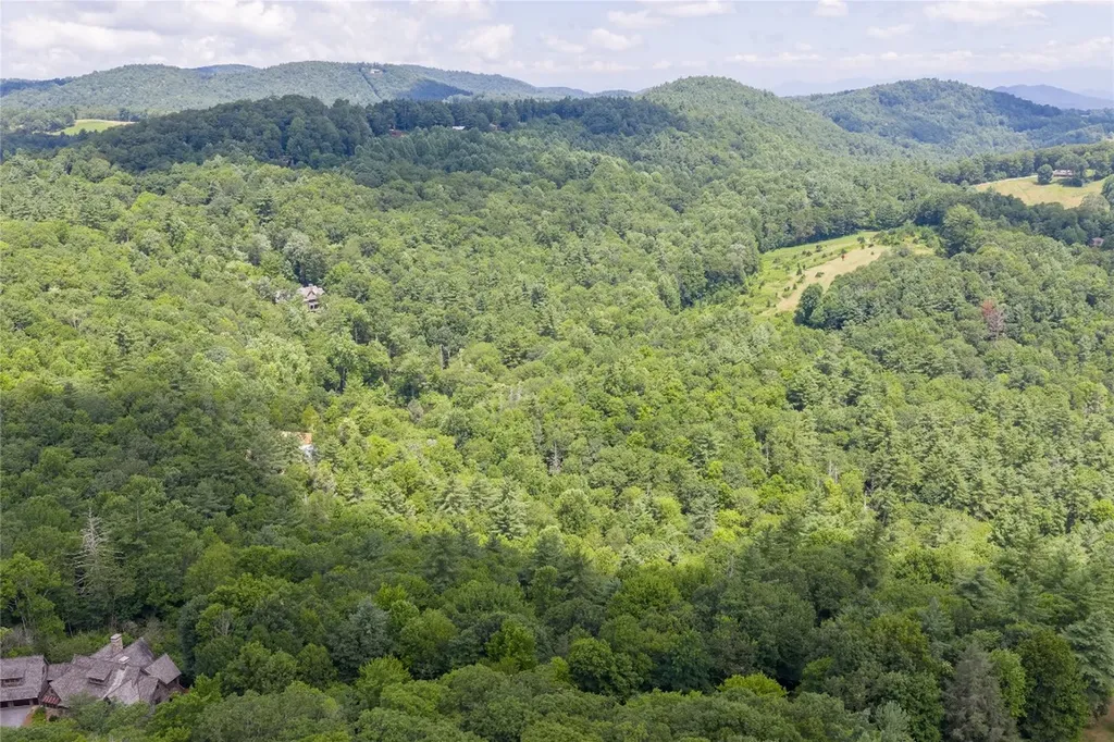 364 Cross Creek Trail Cullowhee NC 28723