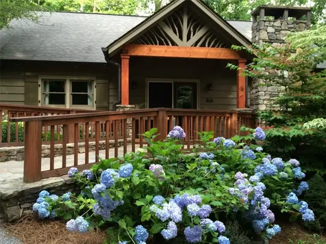 1100 Claire Lane Highlands NC 28741