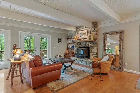 1100 Claire Lane Highlands NC 28741