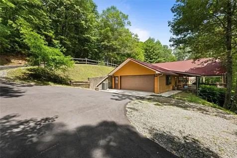 39 Trailwood Lane Scaly Mountain NC 28775