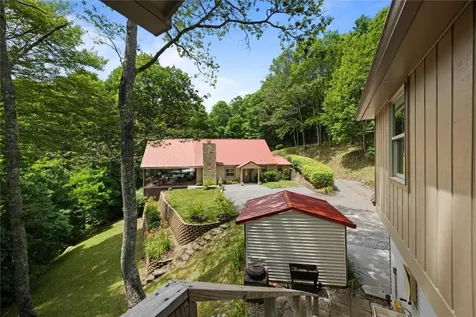 39 Trailwood Lane Scaly Mountain NC 28775