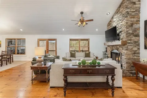 1034 E Rochester Drive Cashiers NC 28717