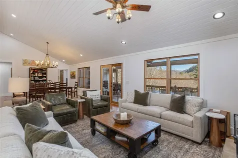 1034 E Rochester Drive Cashiers NC 28717