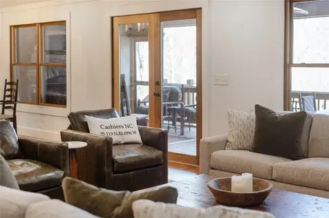 1034 E Rochester Drive Cashiers NC 28717