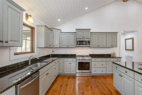 1034 E Rochester Drive Cashiers NC 28717