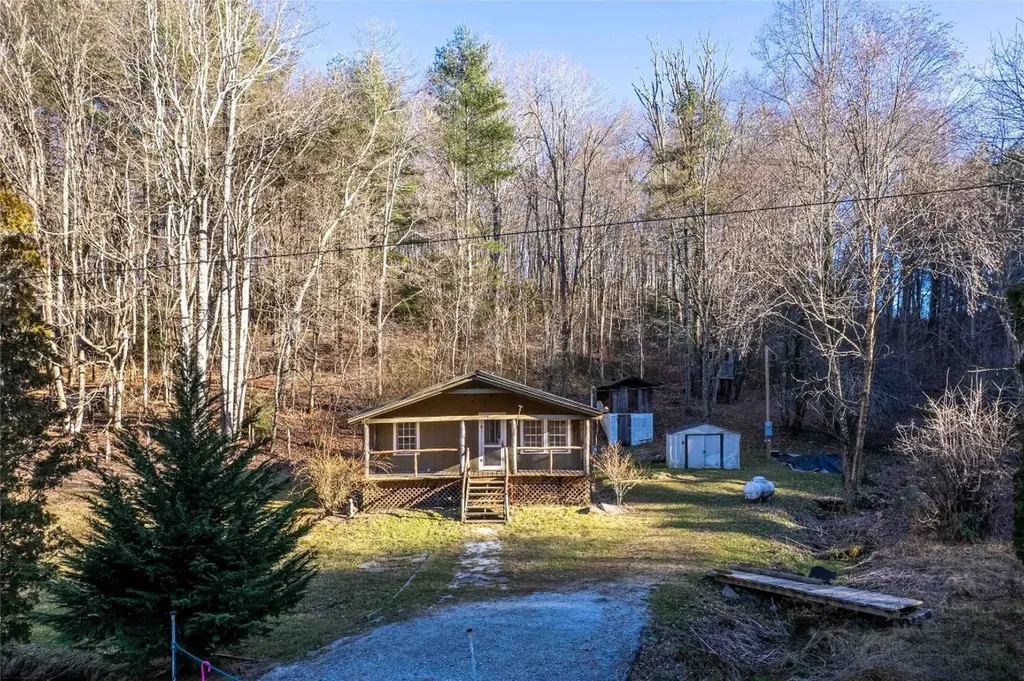 222 Notta Road Cullowhee NC 28723