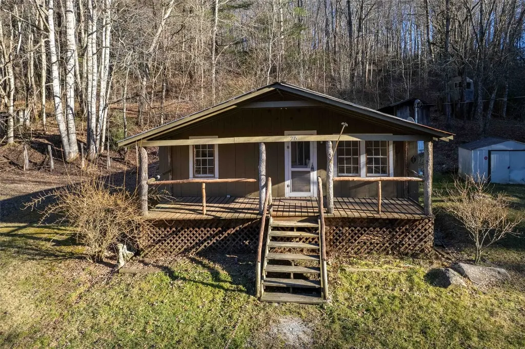 222 Notta Road Cullowhee NC 28723