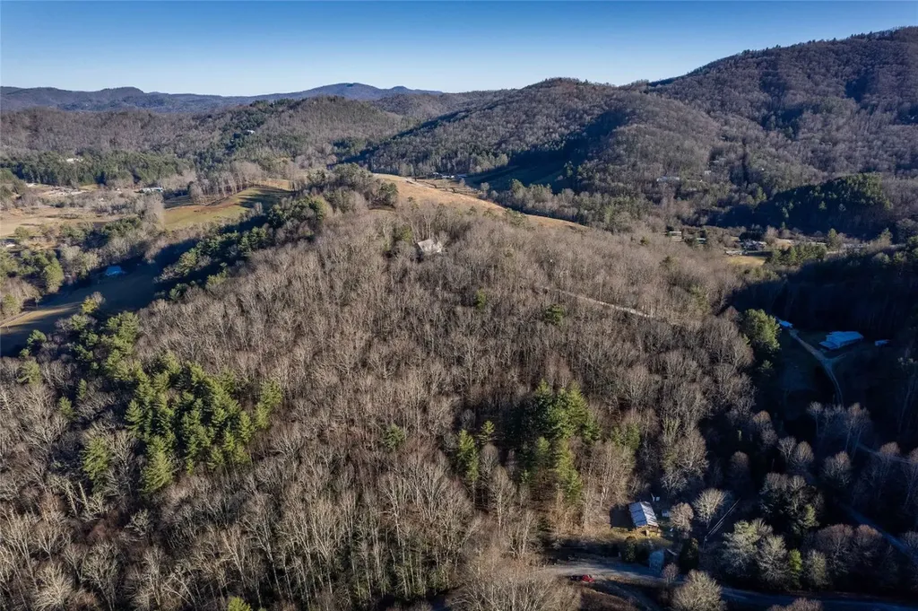 222 Notta Road Cullowhee NC 28723