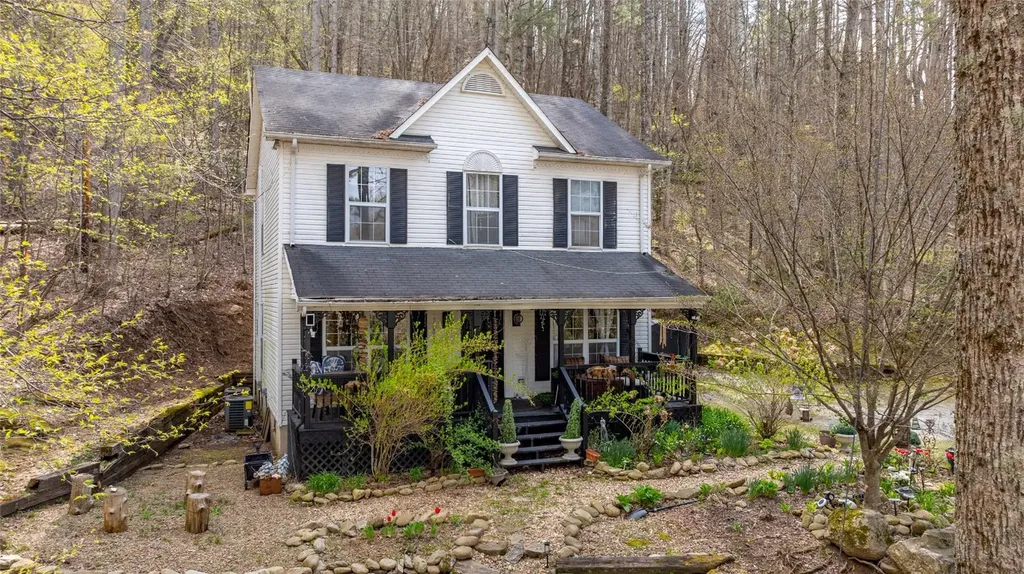 141 Andrews Park Road Cullowhee NC 28723