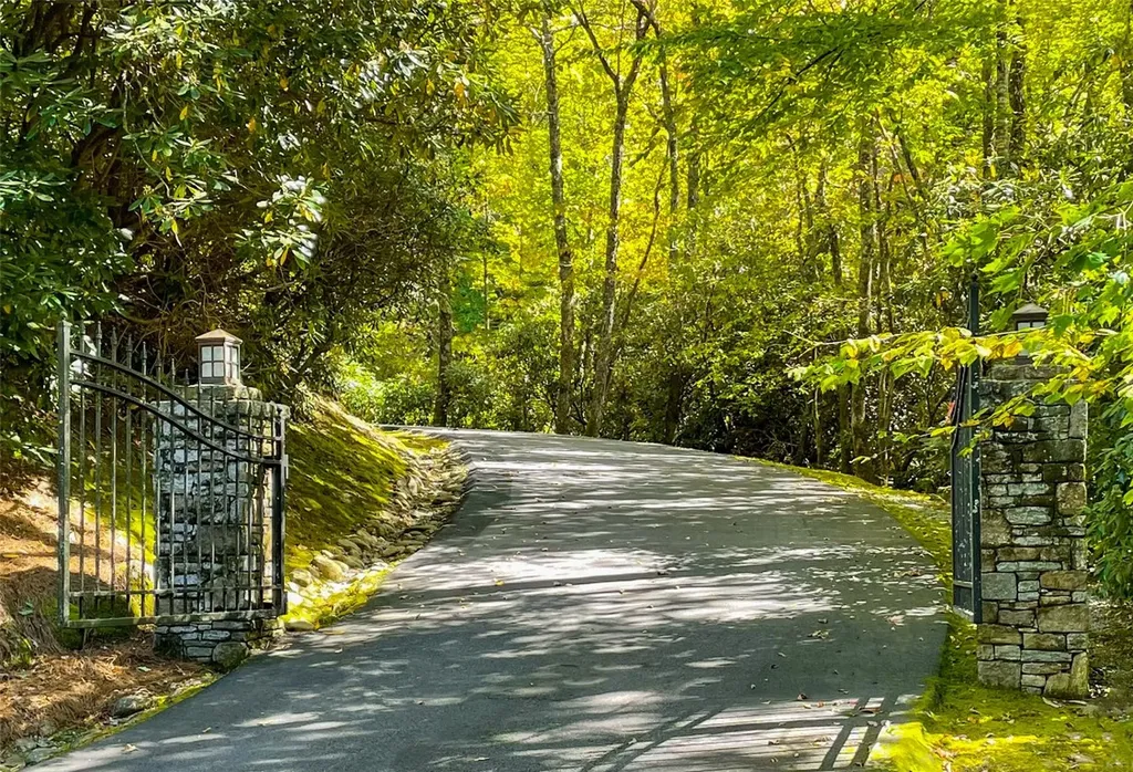 Lot 8 Woodland Ridge Highlands NC 28741