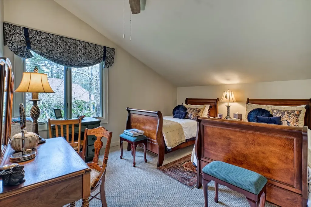 9 Old Prestwick Sapphire NC 28774