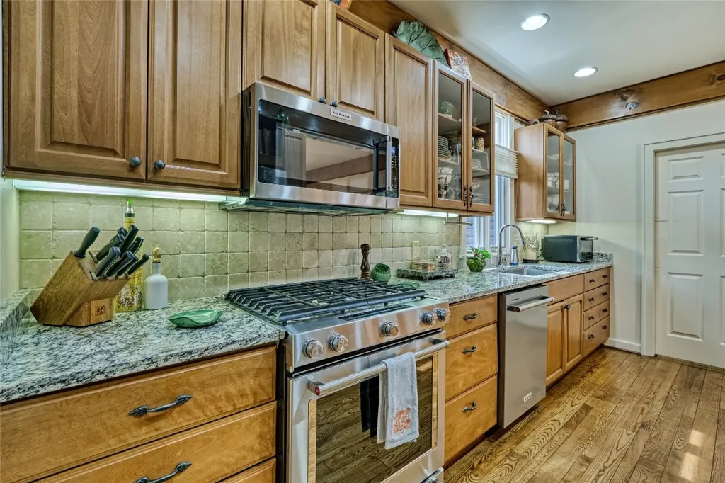 9 Old Prestwick Sapphire NC 28774