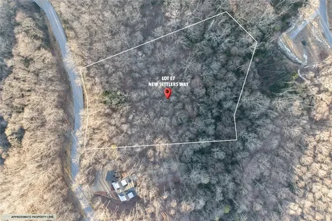 Lot E7 New Settler's Way Glenville NC 28736