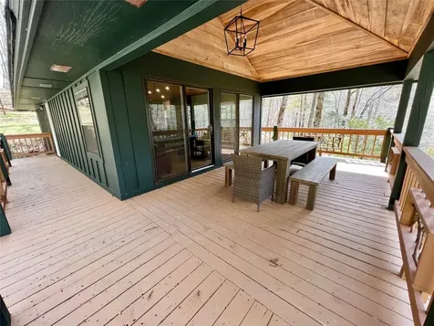 402 N Norton Road Cashiers NC 28717