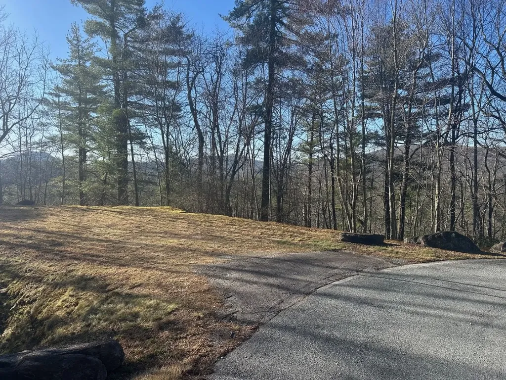 Tbd Cotswold Way Highlands NC 28741
