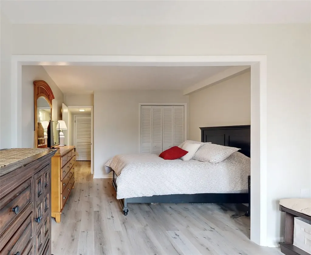 117 Holly Ridge Sapphire NC 28774