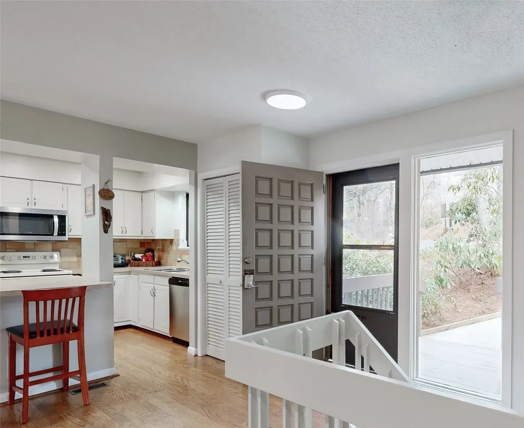 117 Holly Ridge Sapphire NC 28774