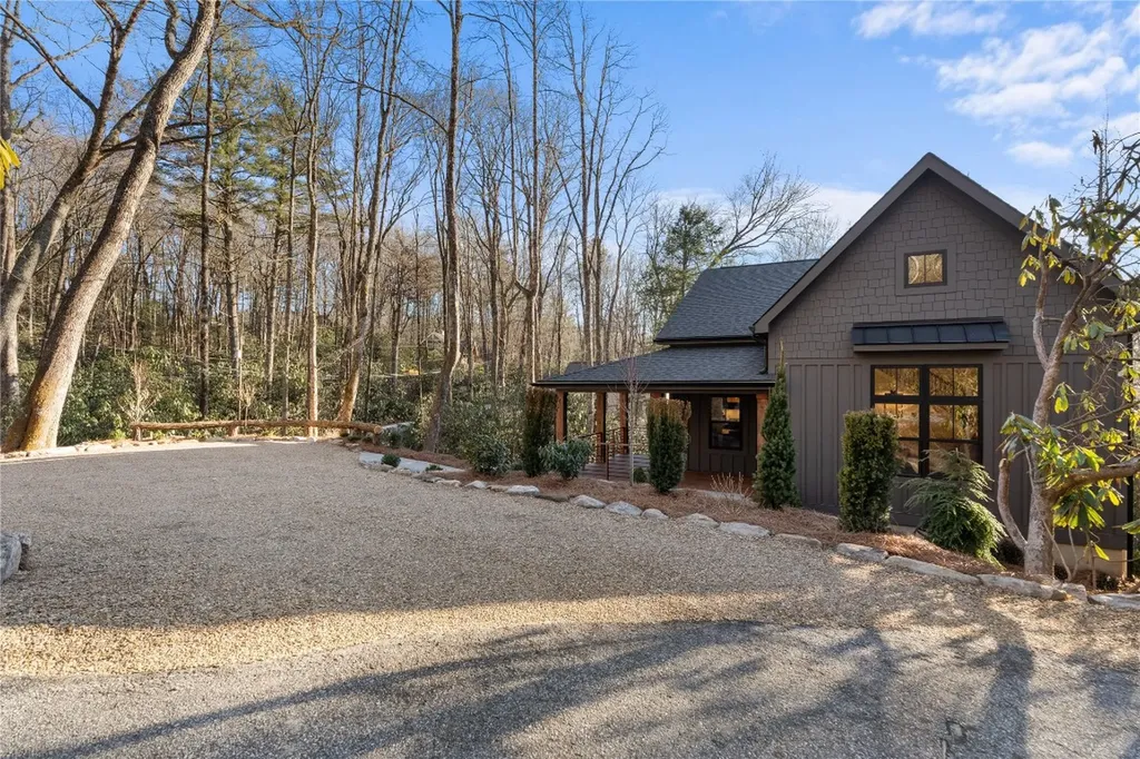 149 Woodland Hill Drive Highlands NC 28741