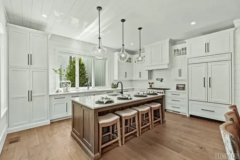 33 Sanctuary Ridge Road Highlands NC 28741