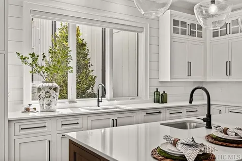 33 Sanctuary Ridge Road Highlands NC 28741