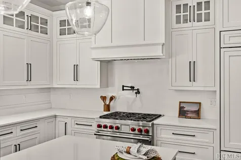 33 Sanctuary Ridge Road Highlands NC 28741