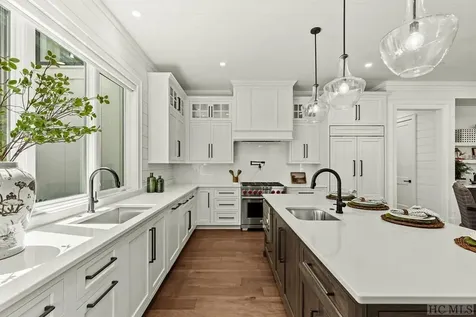 33 Sanctuary Ridge Road Highlands NC 28741